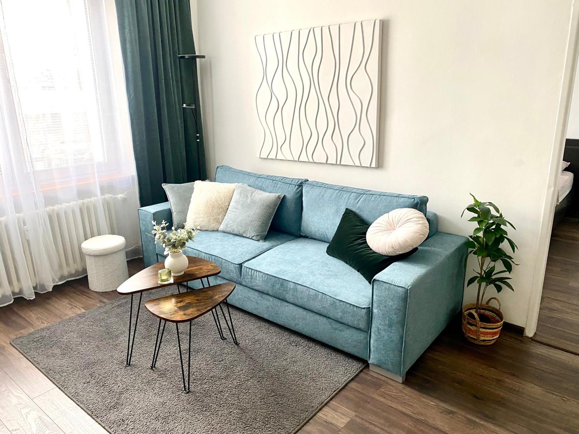 James Dean Apartment - Next To Nivy Bus Station & Mall Bratislava Luaran gambar